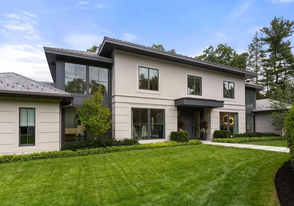 Exterior house painting in Massachusetts by WD Art Painting